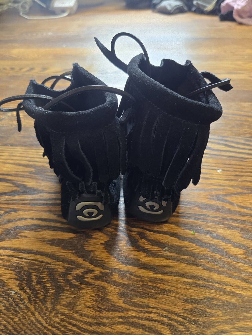 Manitobah Mukluks Harvester Suede Moccasin Boots Black Women’s Size 7⁹ - Picture 4 of 6